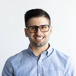 Profile picture of Android developer Irish Smith sharing Google Play testing experience